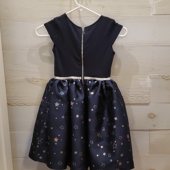 Puffy navy star dress - Picture 2 of 3